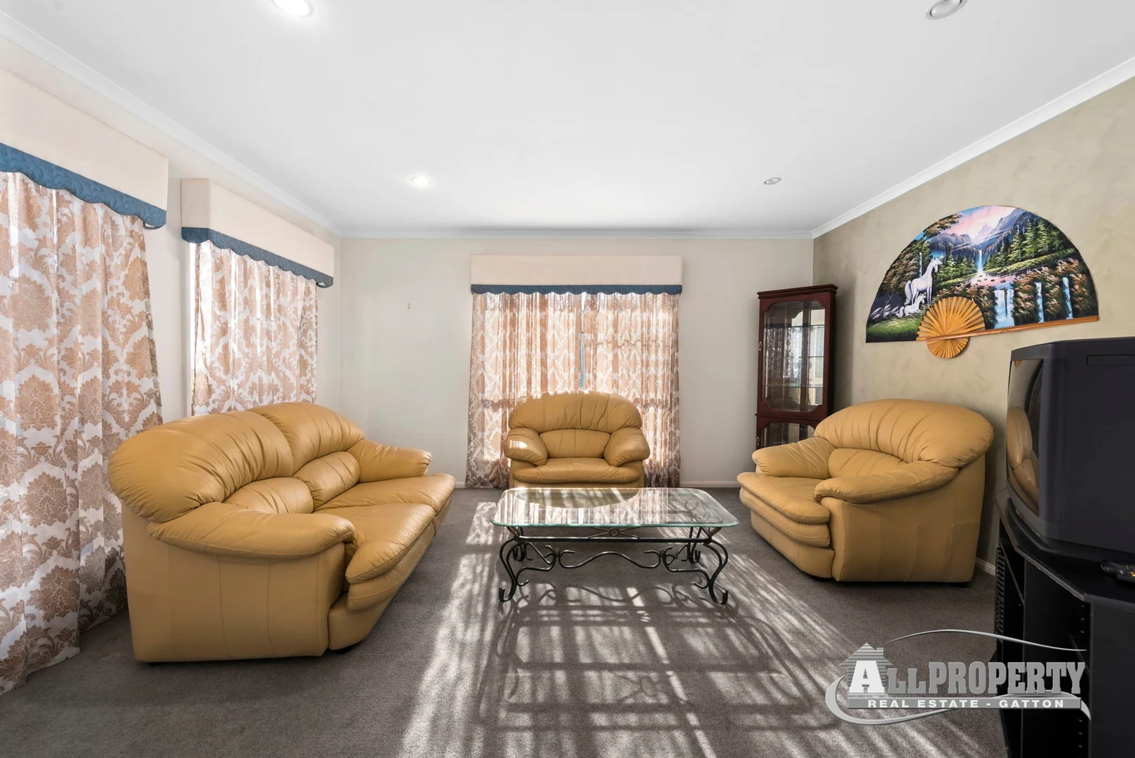 15 Rogers Drive, Gatton QLD 4343 photo 2