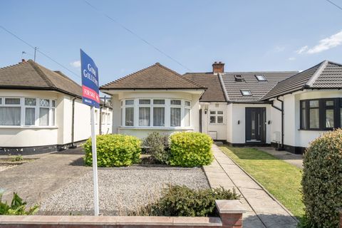Pavilion Way, Ruislip HA4
