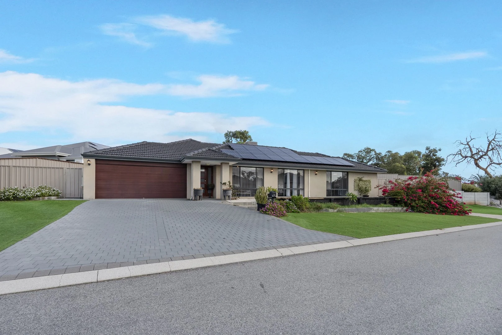 30 Elkington Pass, Huntingdale WA 6110