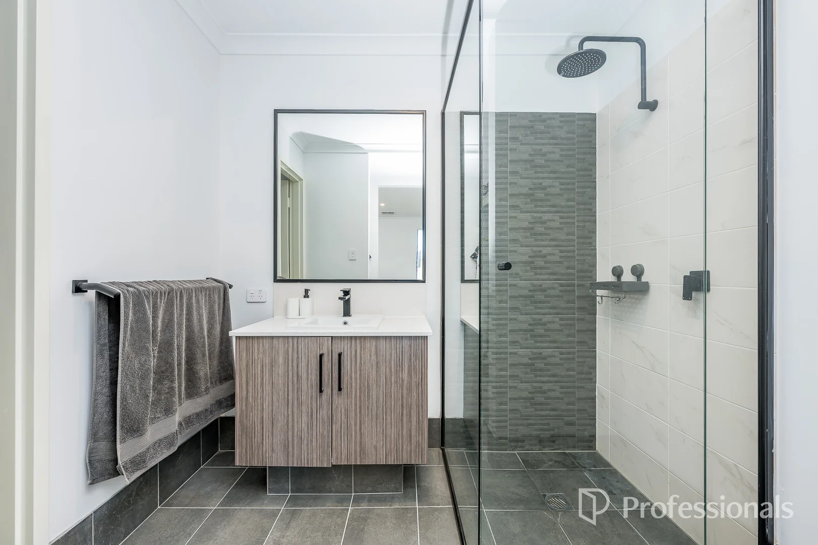 Additional image 9 of 18 Gambier Grove, Eglinton WA 6034