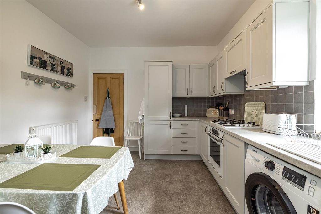 Additional image 4 of 4 bed flat for saleShawpark Road, Selkirk TD7