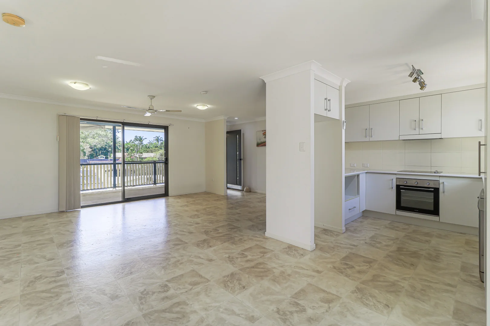 Additional image 4 of 72 Allunga Drive, Glen Eden QLD 4680