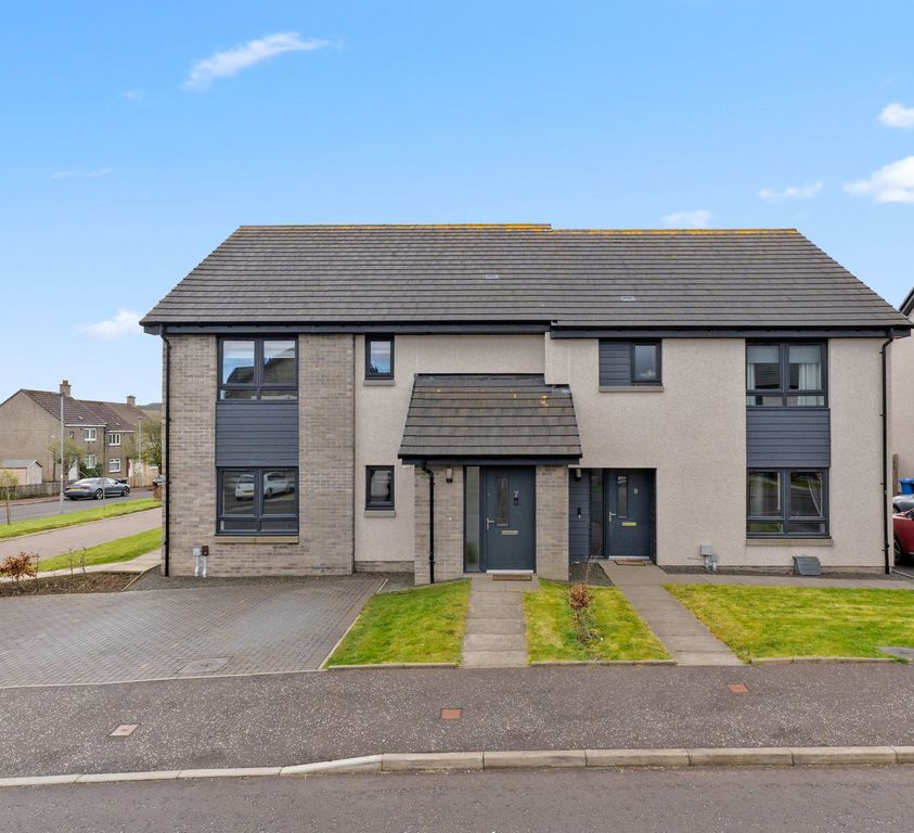 2 bed flat for saleBalmoral Drive, Harthill ML7