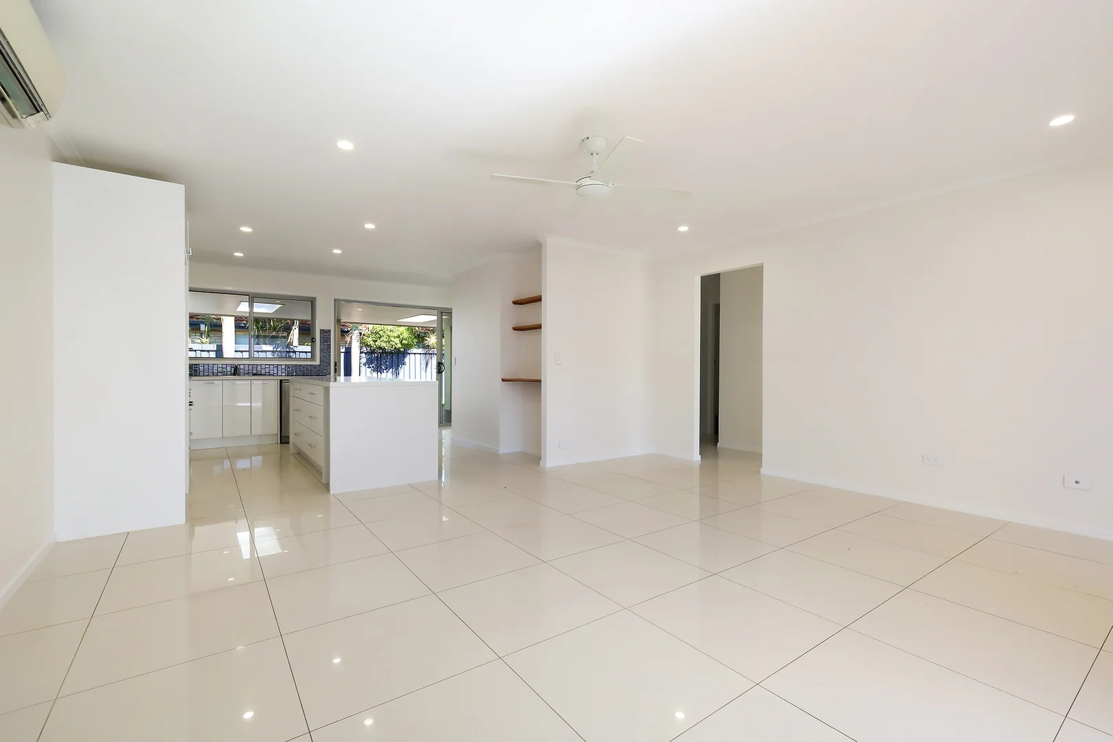 Additional image 4 of 2/4 Craft Court, Miami QLD 4220