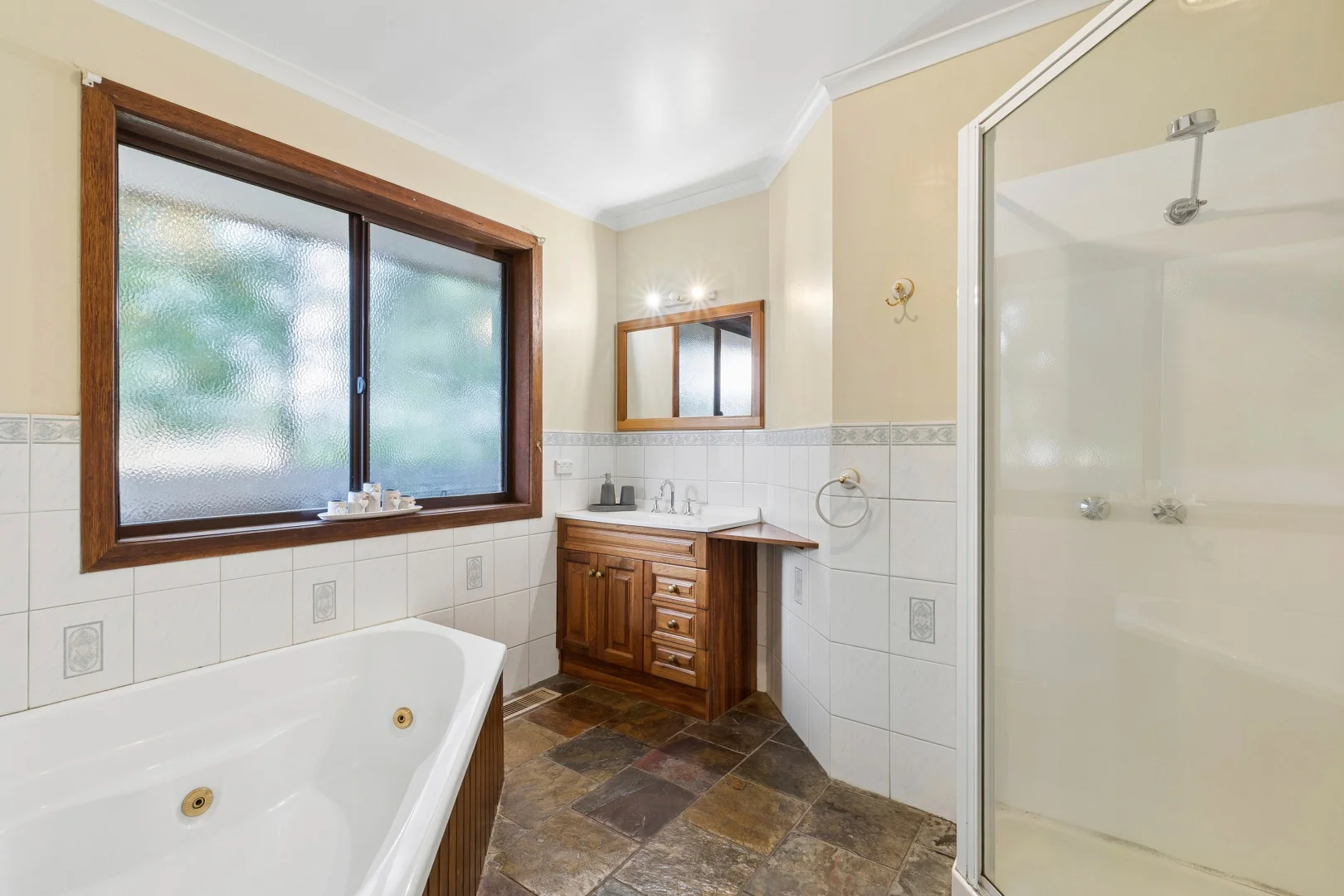 Additional image 4 of 1 James St, Colac VIC 3250
