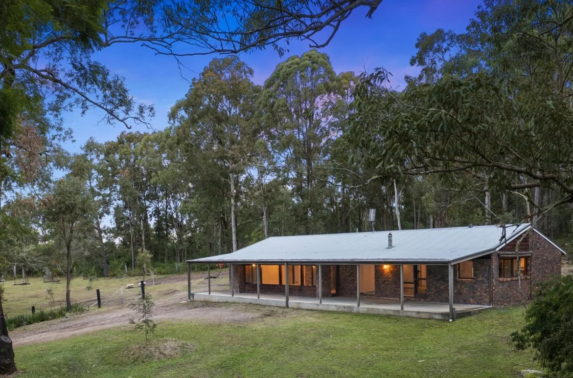 4 Langlands Road, Glen Oak NSW 2320