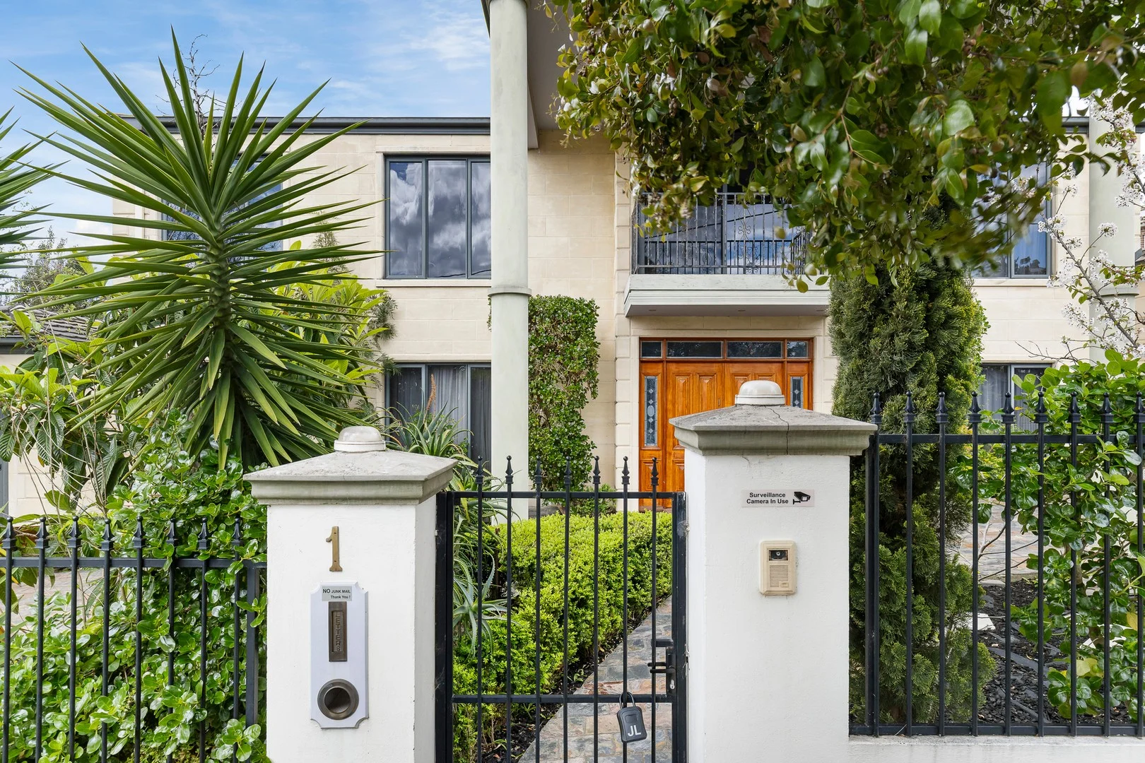 1 Wanbrow Avenue, Balwyn North VIC 3104