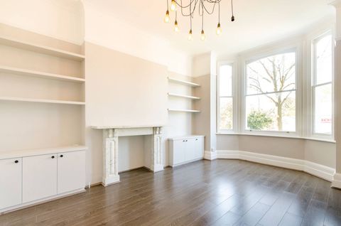 West Hill Road, Southfields, London SW18
