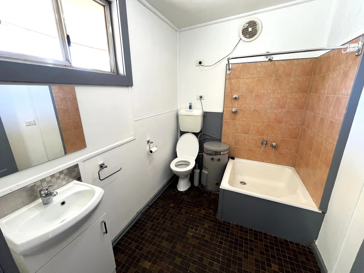 Additional image 2 of 3 Cooper Road, Bilbul NSW 2680