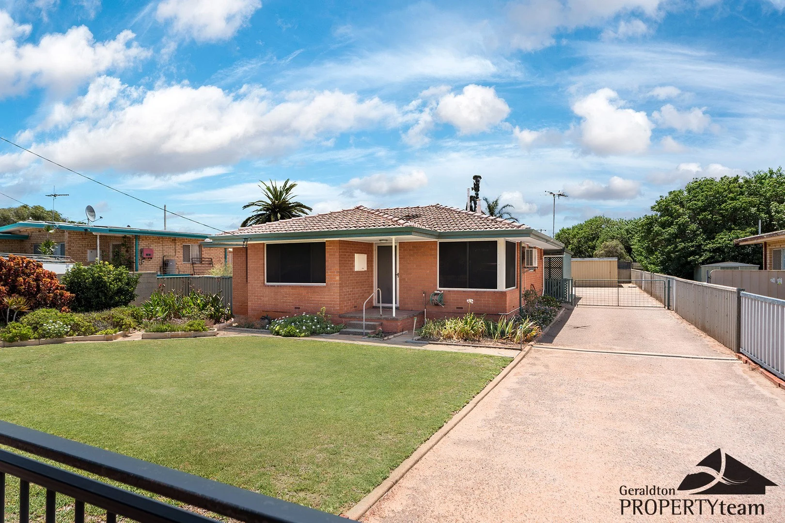 100 Kenny Crescent, Rangeway WA 6530