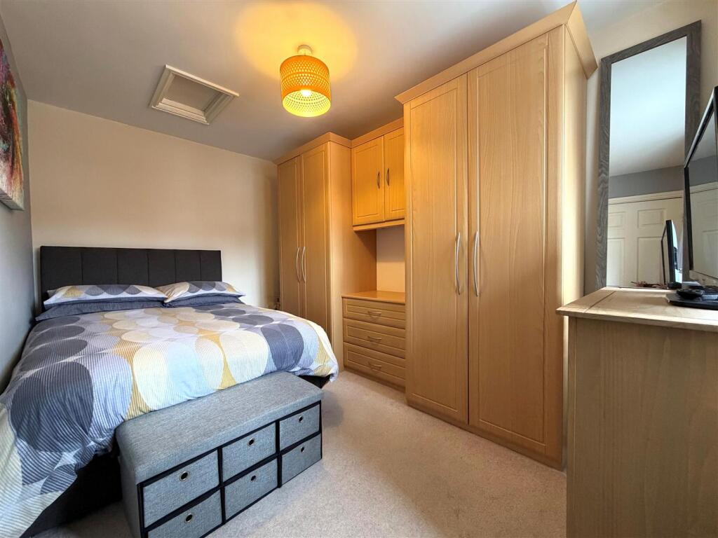 Additional image 4 of Linden Avenue, Halesowen, West Midlands