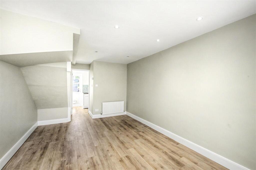 Mercers Row, St Albans photo 4