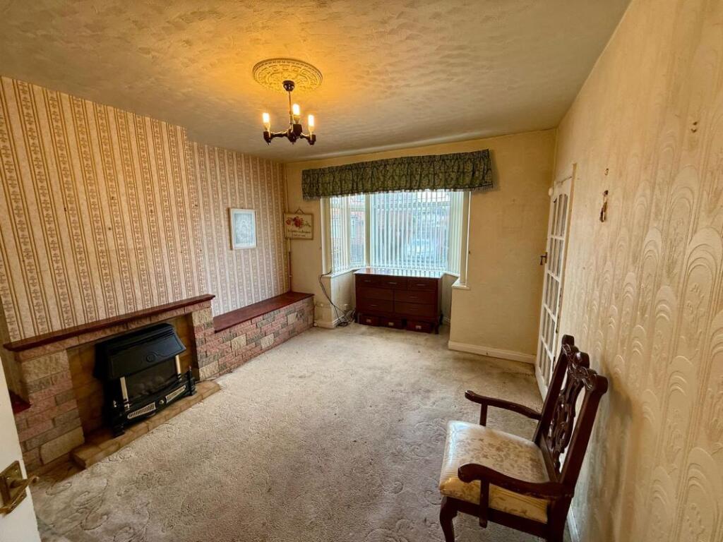9 St. Michaels Crescent, Oldbury, B69 4RT photo 5