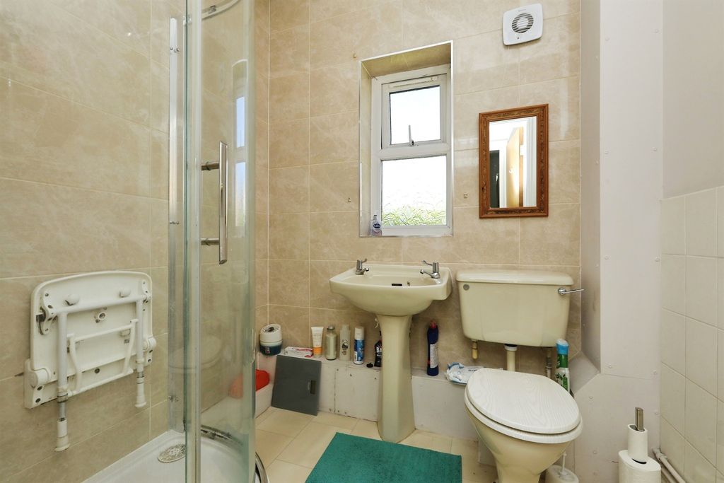 Additional image 9 of 2 bed flat for saleRichmond Road, Sheffield S13