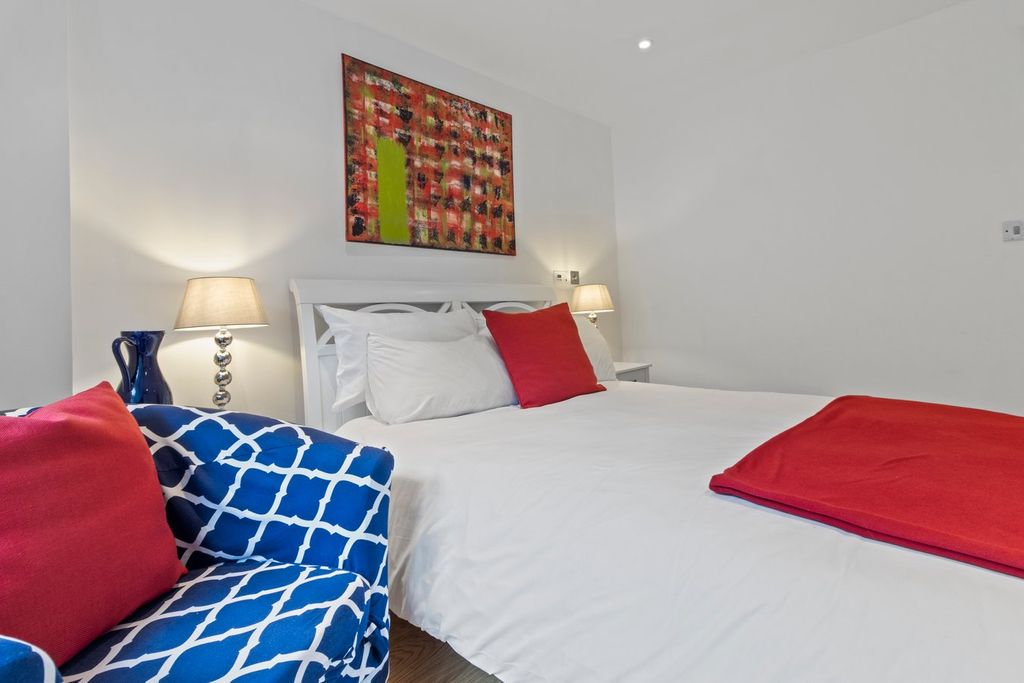 Additional image 13 of 2 bed flat for saleCompton Street, Eastbourne BN21