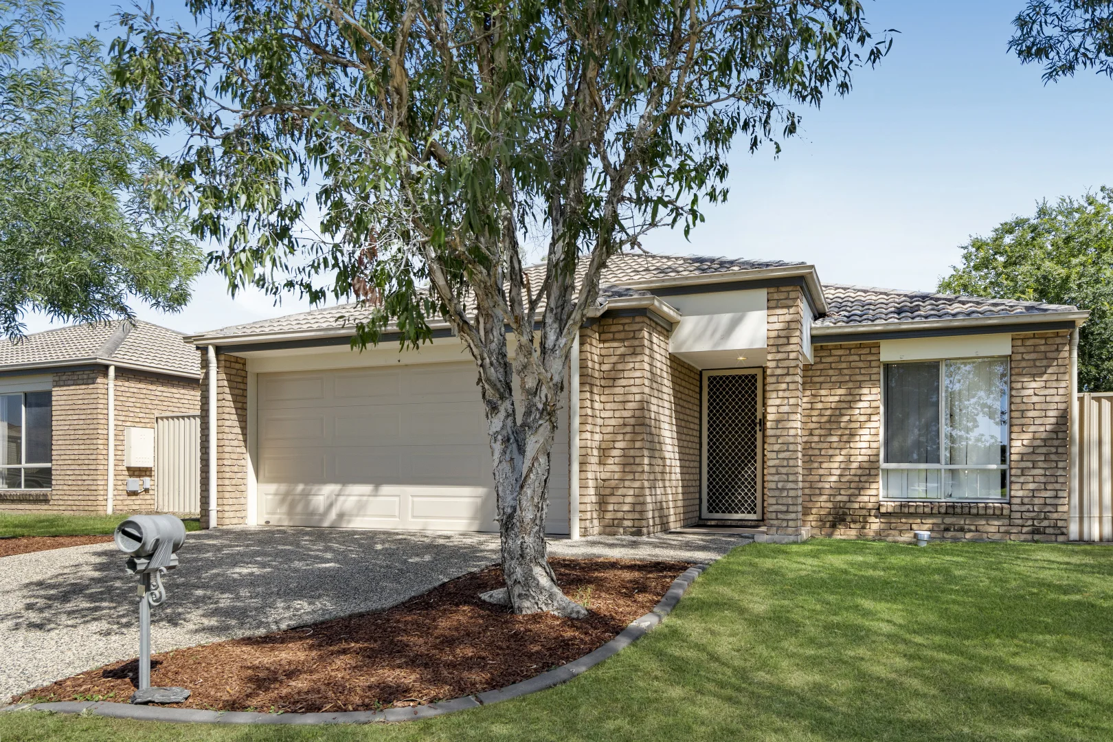 Additional image 2 of 8 Holly Court, Raceview QLD 4305