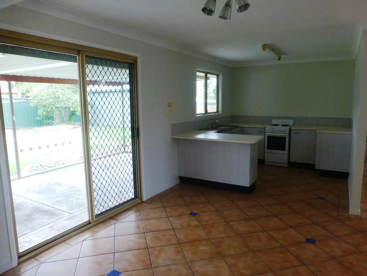 36 Kilby Street, Crestmead QLD 4132 photo 2