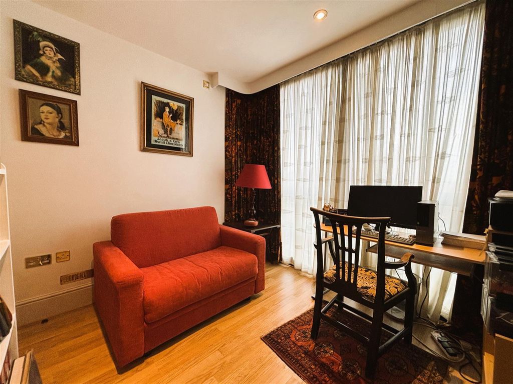 Additional image 7 of 3 bed flat for saleCastle Street, Ludlow SY8
