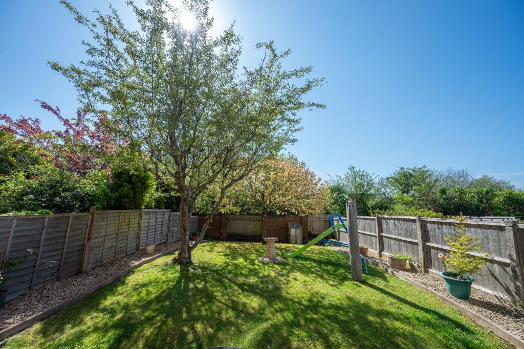 Jephcott Close, Alcester, B49 photo 3