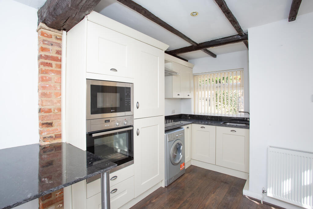 Mimram Road, Welwyn, Herts, AL6 photo 5