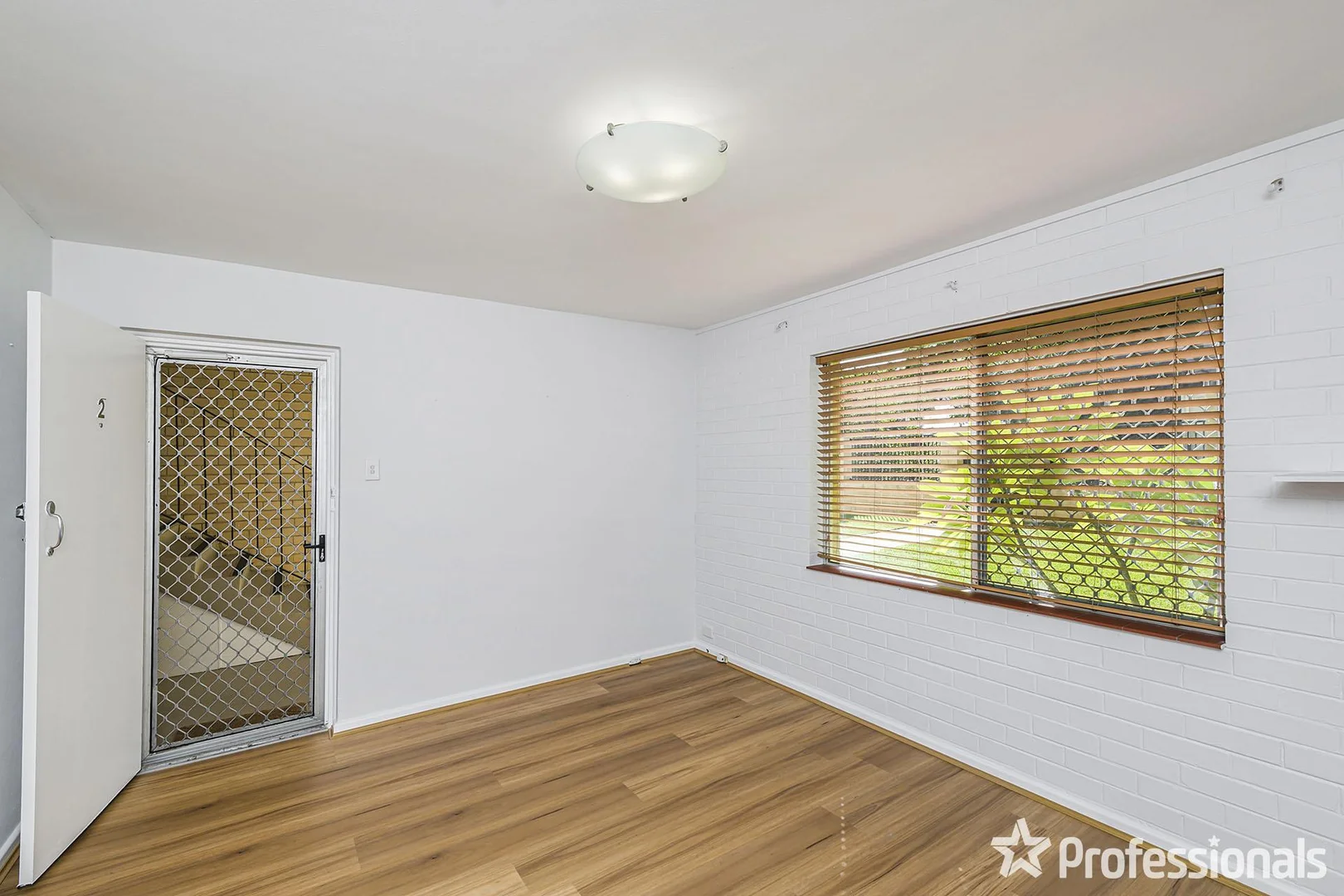 Additional image 3 of 2/57 Tenth Avenue, Inglewood WA 6052