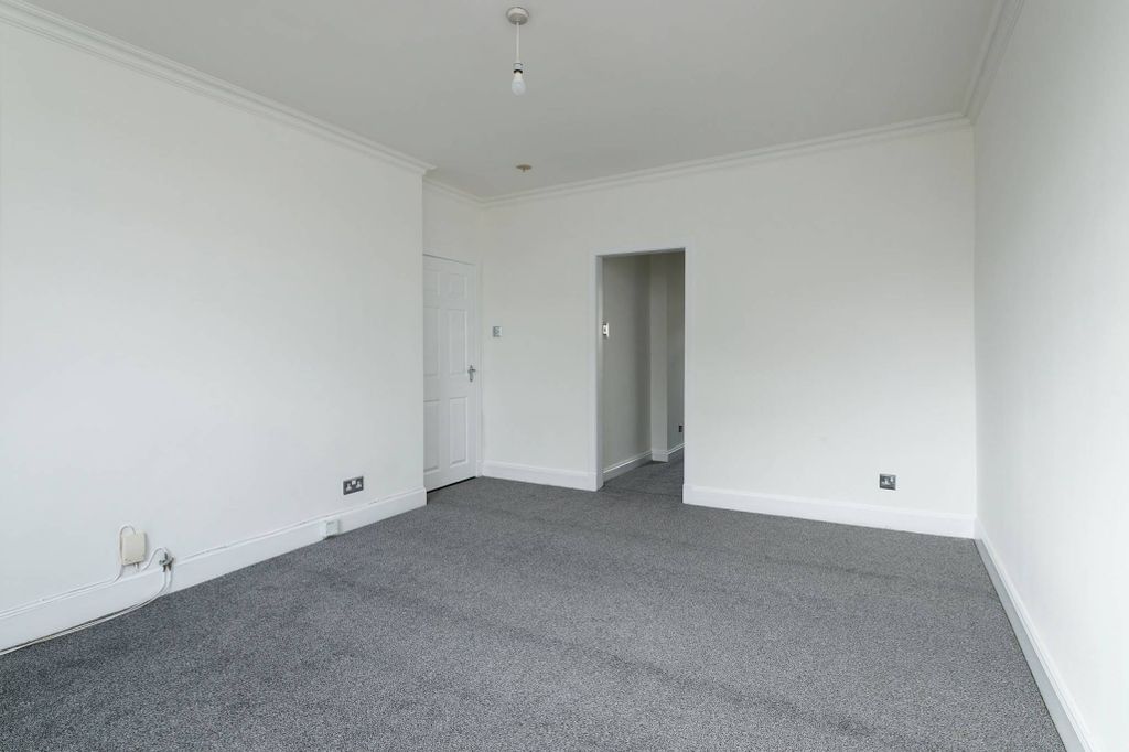 2 bed flat for saleCarleith Avenue, Duntocher, Clydebank G81 photo 4
