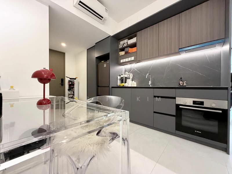 8 Slim Barracks Rise photo 5