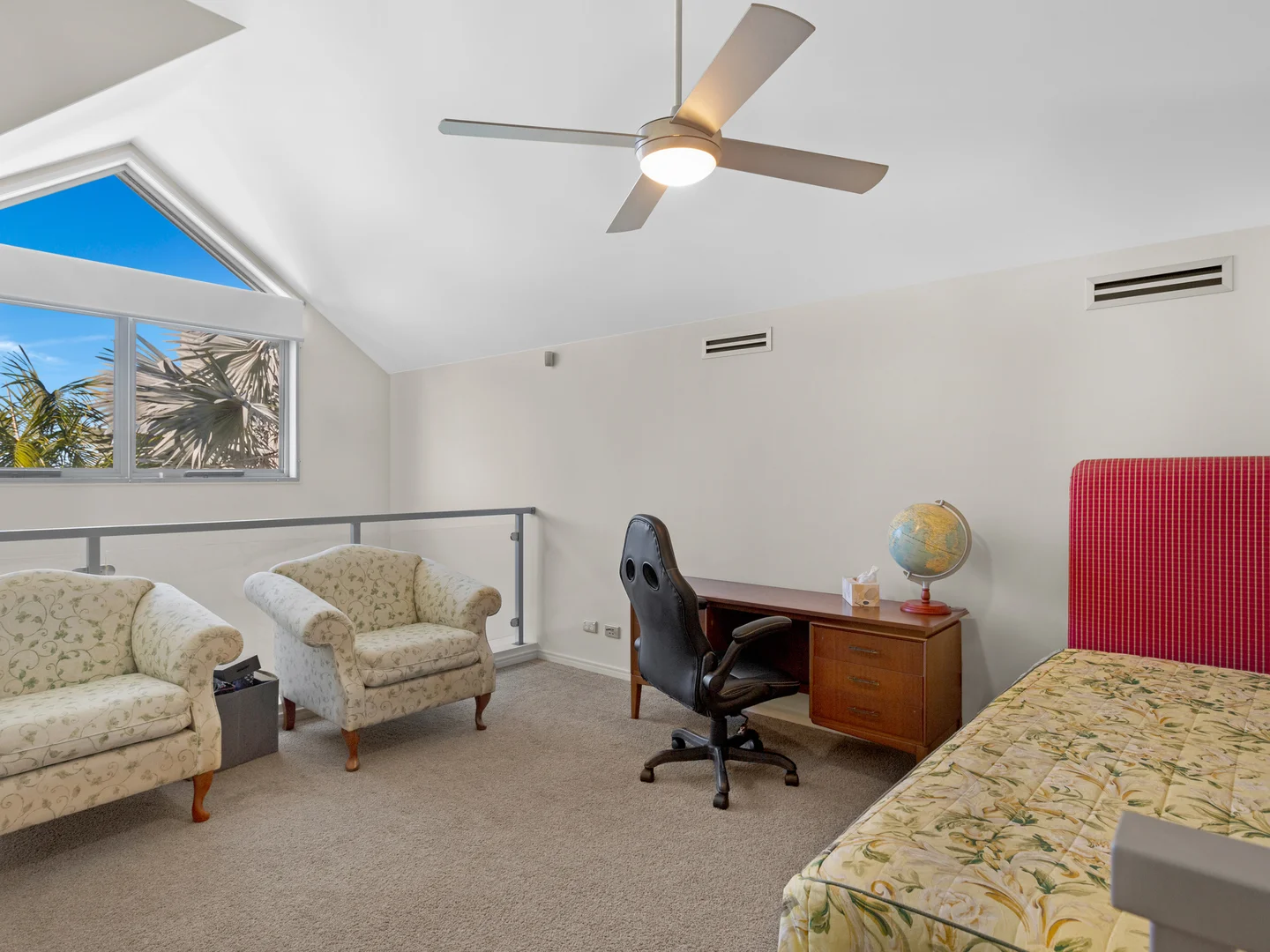 Additional image 4 of 3044 Everglade Avenue, Carrara QLD 4211
