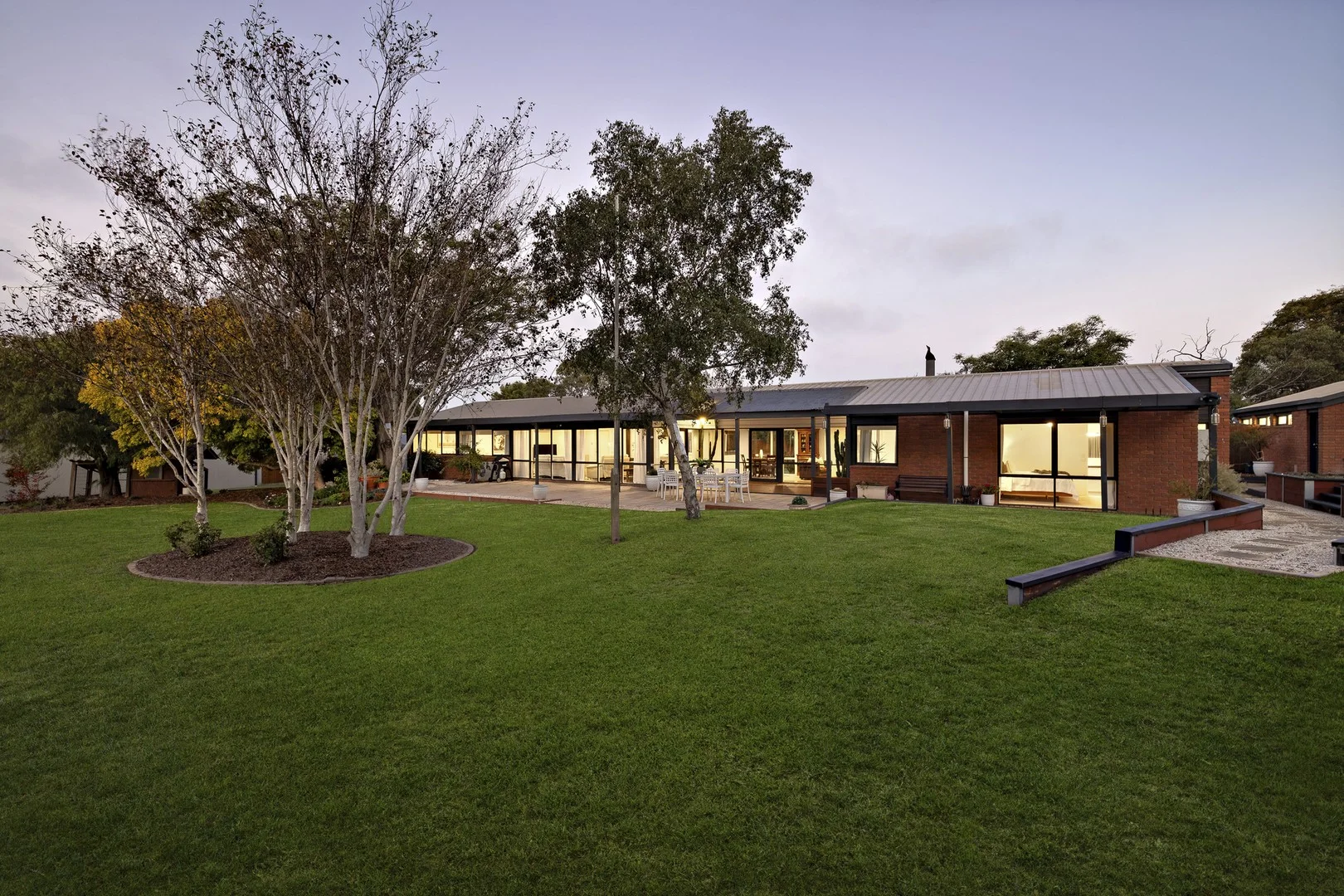 60 Rosedale Grove, Frankston South VIC 3199