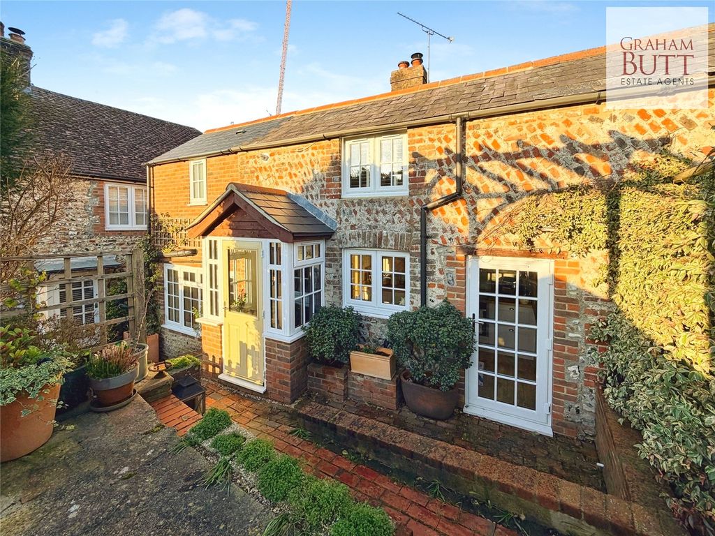 2 bed detached house for saleHigh Street, Angmering, West Sussex BN16