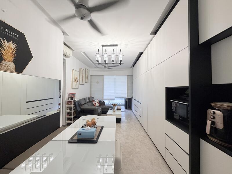 80 Elias Road photo 4