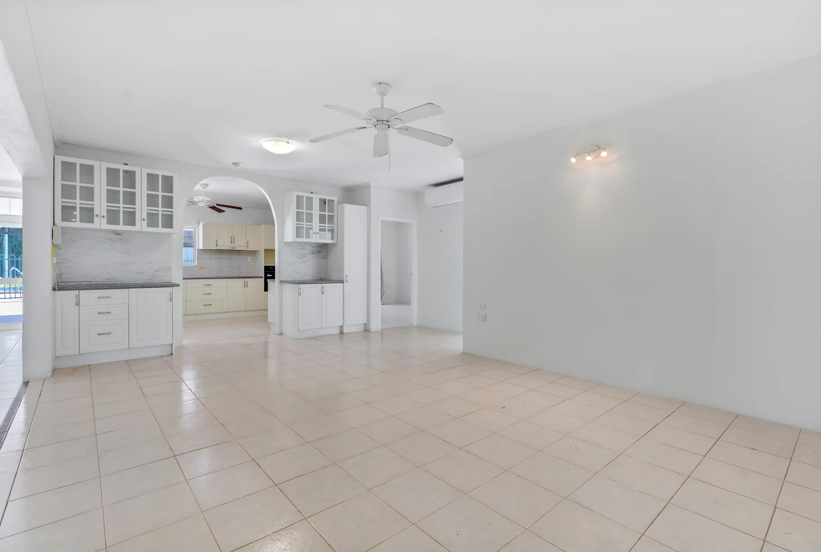 Additional image 5 of 48 Endeavour Road, Clifton Beach QLD 4879