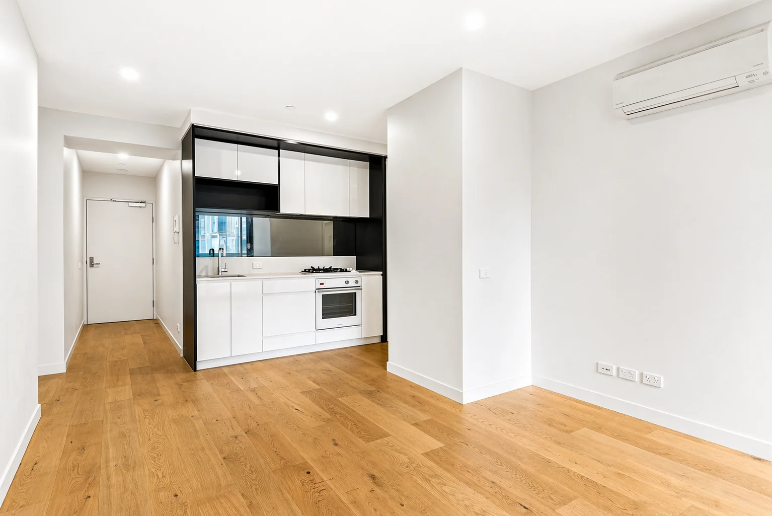 Additional image 2 of 2201/296 Little Lonsdale St, Melbourne VIC 3000