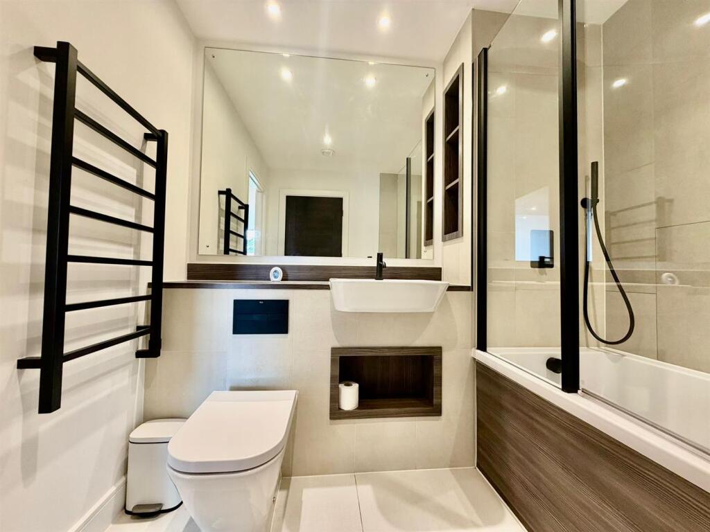 Additional image 13 of LUXURY SHOW HOME- Snow Hill Wharf, Birmingham, B4
