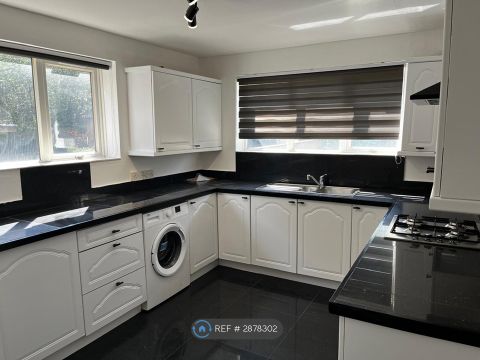 Sunny Gardens Road, London NW4