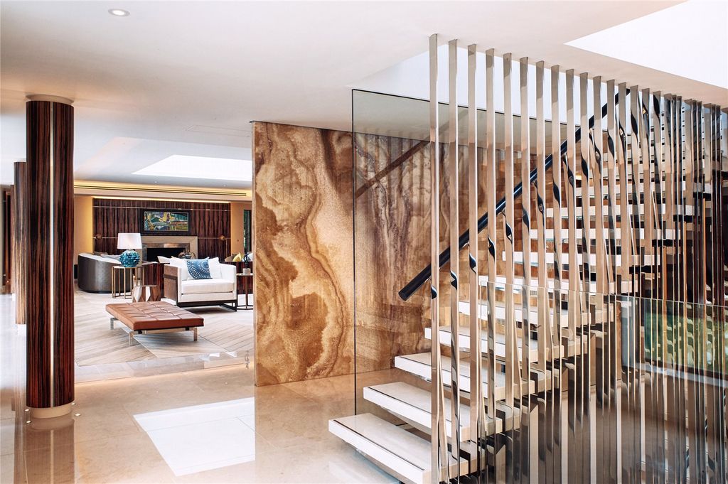 Additional image 10 of 6 bed detached house for salePortnall Drive, Wentworth Estate, Virginia Water, Surrey GU25
