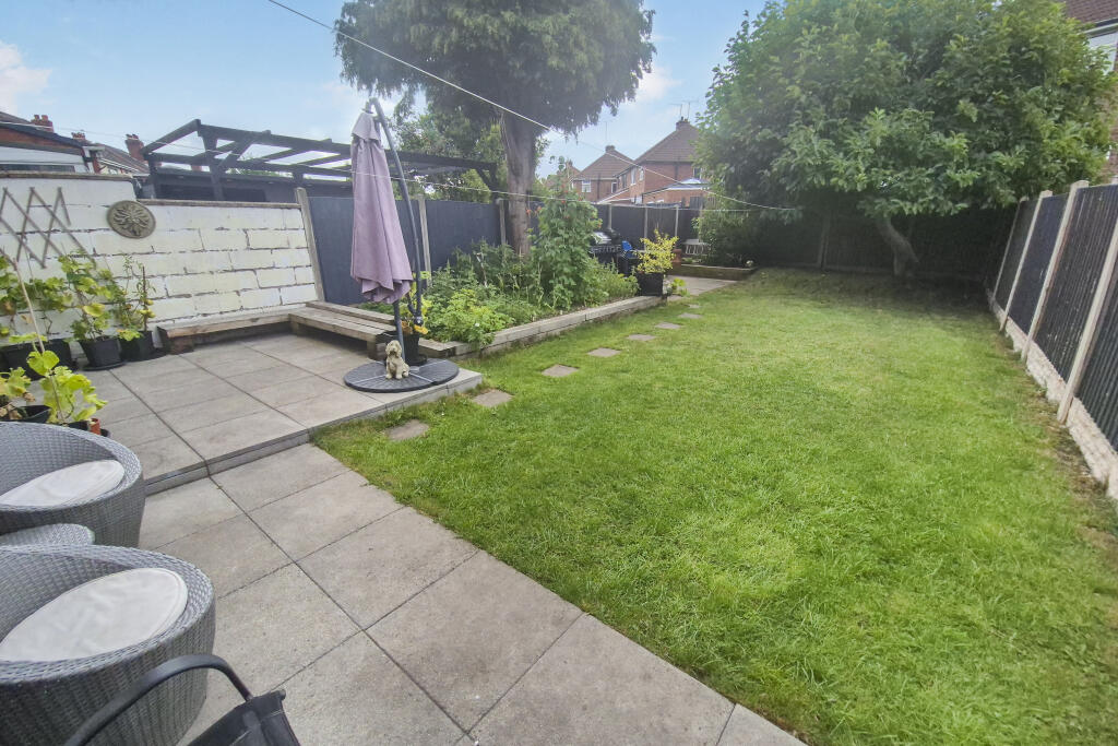 Clay Lane, Oldbury, B69 photo 4