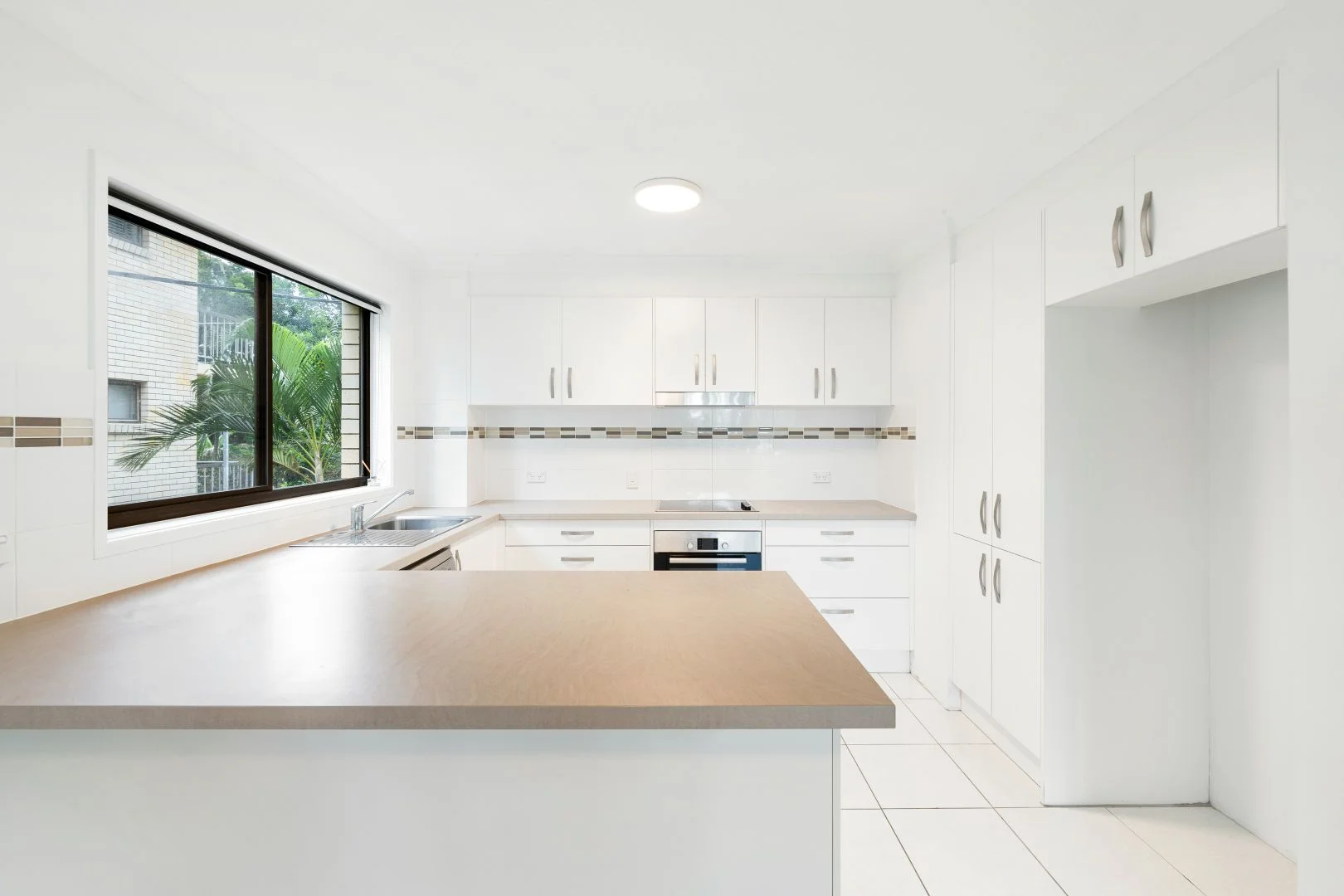 Additional image 3 of 4/92 Stanhill Drive, Chevron Island QLD 4217