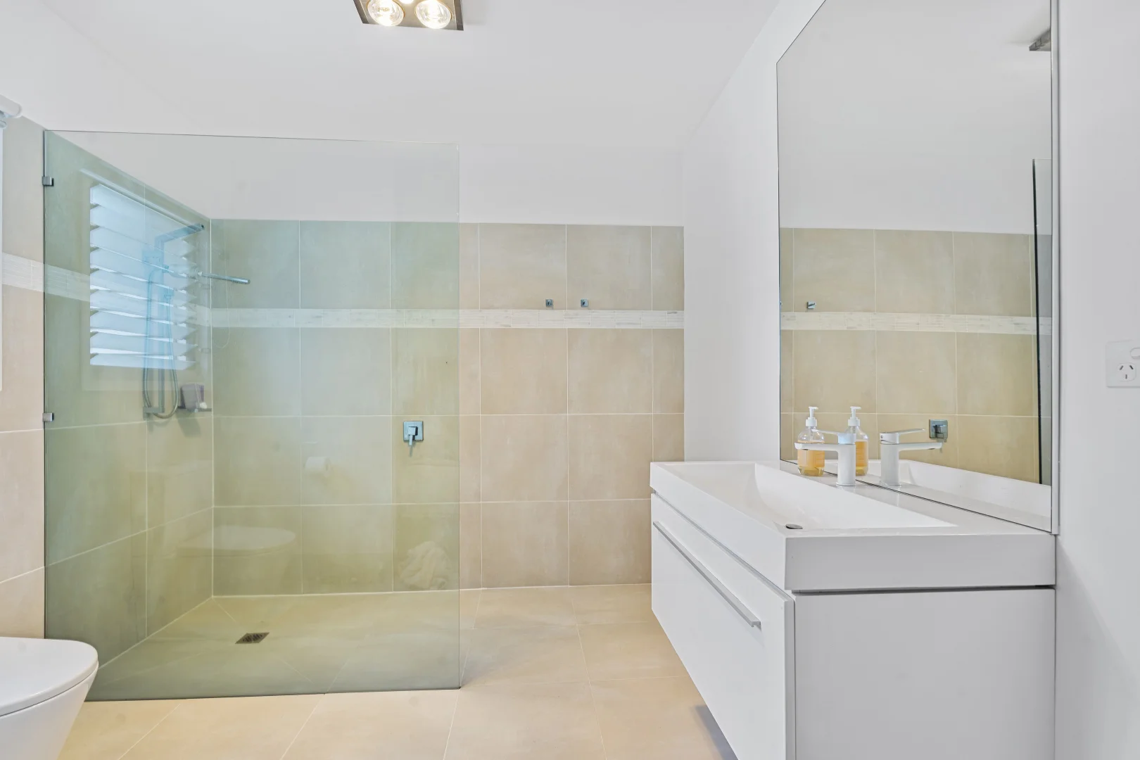 Additional image 16 of 35 Sixth Avenue, Palm Beach QLD 4221