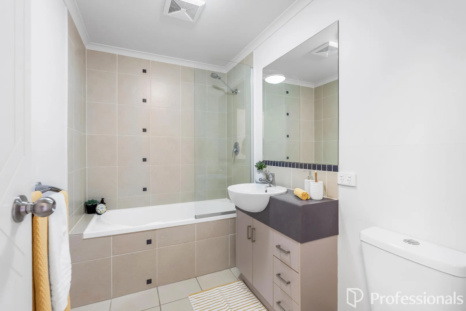 Additional image 14 of 2/40-46 Redlynch Intake Road, Redlynch QLD 4870