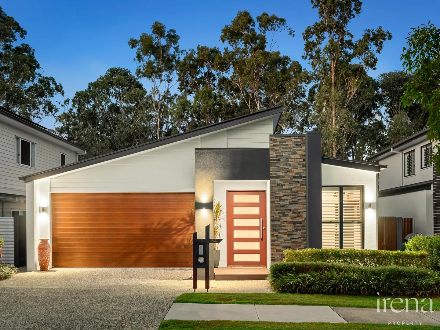 54 Turnberry Way, Brookwater QLD 4300 photo 2