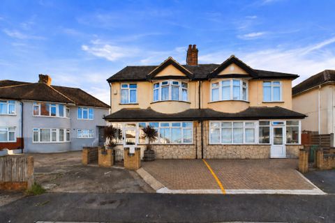 Headley Avenue, Wallington SM6