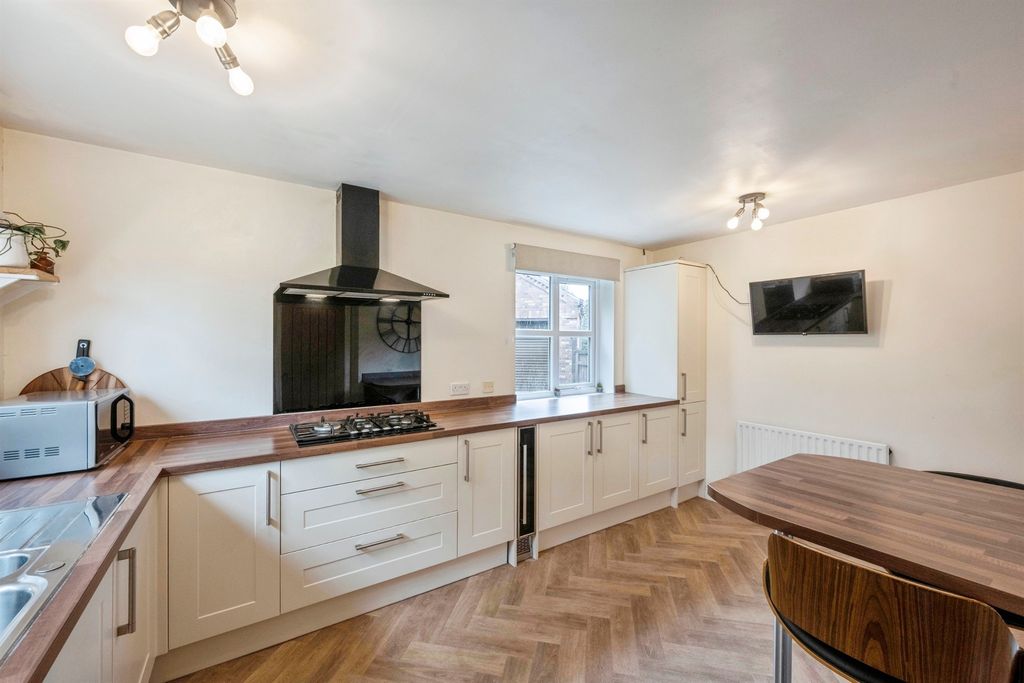 Additional image 5 of 4 bed detached house for saleGrove Street, Kirton Lindsey, Gainsborough DN21