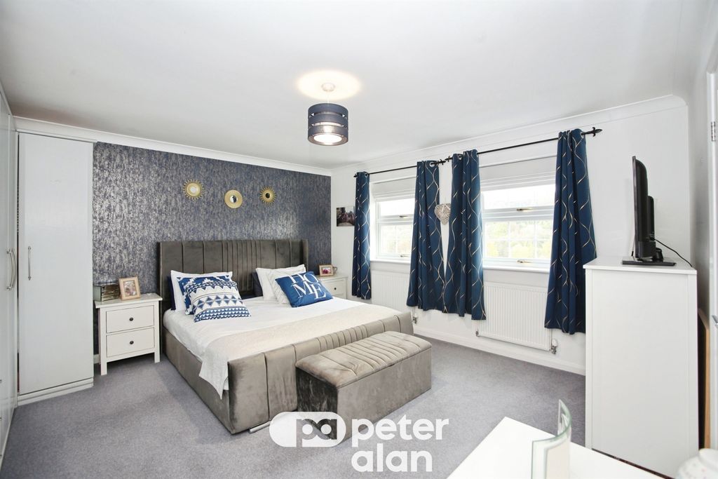 Additional image 16 of 4 bed detached house for saleManor Court, Edwardsville, Treharris CF46