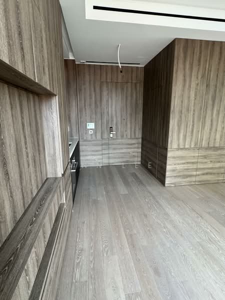 10 Evelyn Road photo 4