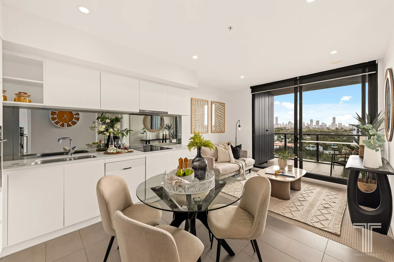 10903/300 Old Cleveland Road, Coorparoo QLD 4151