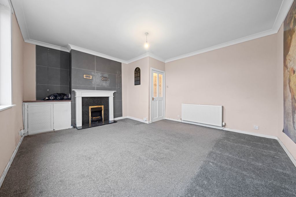 Additional image 2 of 3 bed flat for saleOnslow Road, Drumry, Clydebank G81