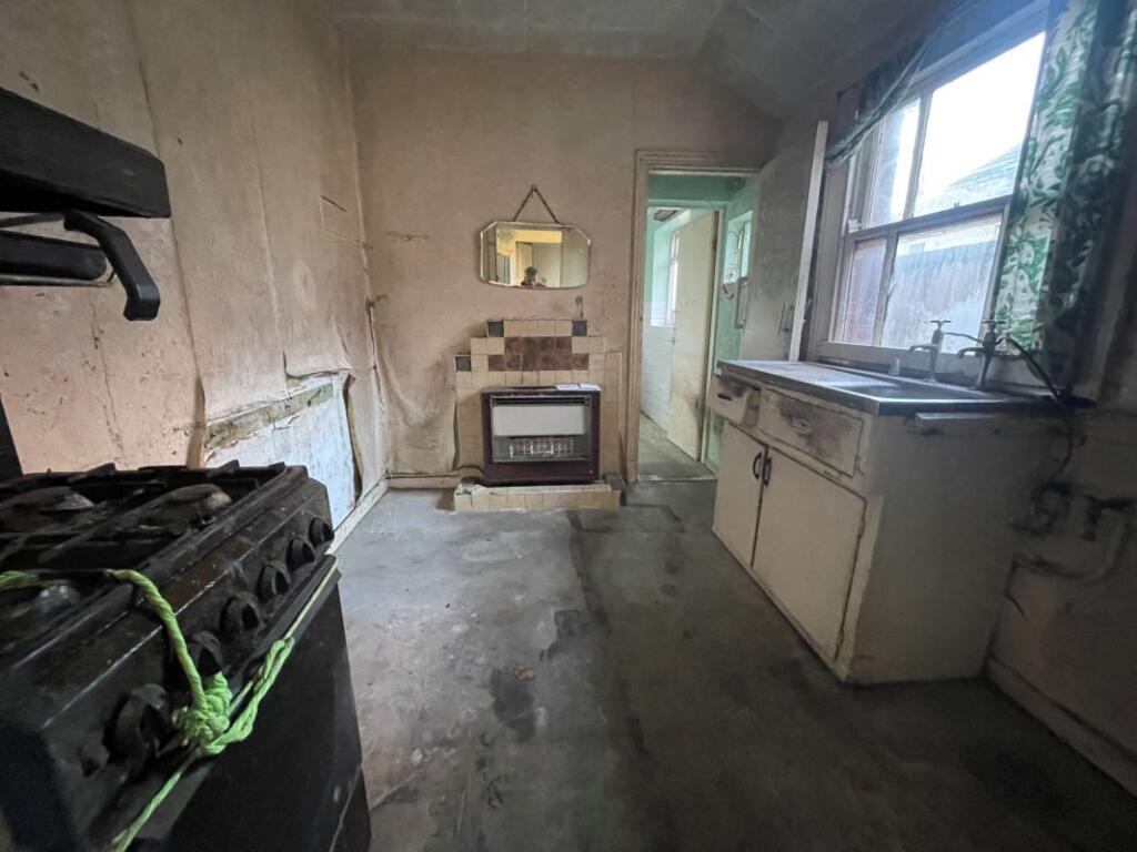148 Hallam Street, West Bromwich, B71 4HS photo 5
