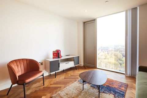 East Tower, Owen Street M15