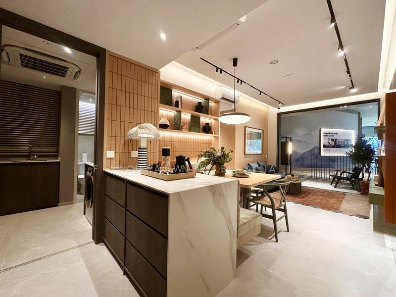 51 Canberra Crescent photo 2